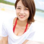 篠崎彩奈(AKB48)最新グラビア水着画像　29枚