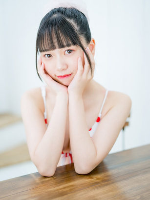 美少女アイドル三葉まい(19)、初水着グラビア写真集を発売！赤水玉ビキニの画像が可愛すぎる！