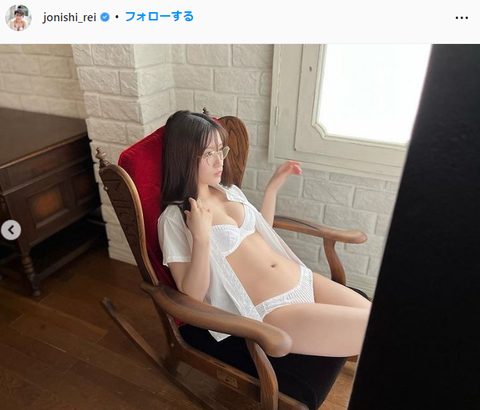 NMB48上西怜、眼鏡ビキニのグラビア画像がセクシーすぎると話題にww「めっちゃ! NMB48」の水着姿オフショットにファン大興奮！