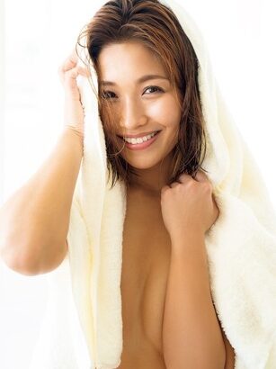 ダイアン津田と関係ある元ラウンジ嬢・安藤京香、SEXYグラビアを披露ww週刊FLASHの腕ブラヌード画像が過激！