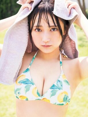 【画像】AKB48の新グラビアクイーン・鈴木くるみ(18)、エッチすぎるwwwwwwww水着姿でグラマラスボディを披露！！！