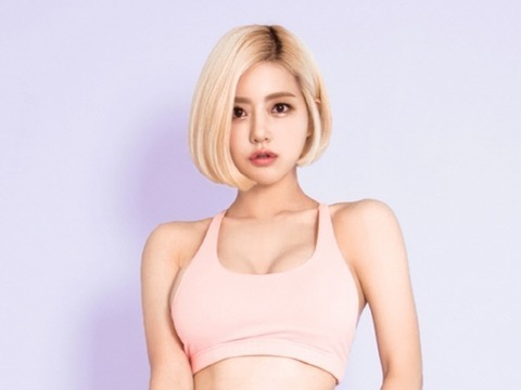 【悲報】韓国の女性DJ、日本でセクハラ被害に遭ってしまう・・・DJ SODAが女性からも痴漢被害！胸を揉む現行犯の写真を投稿！